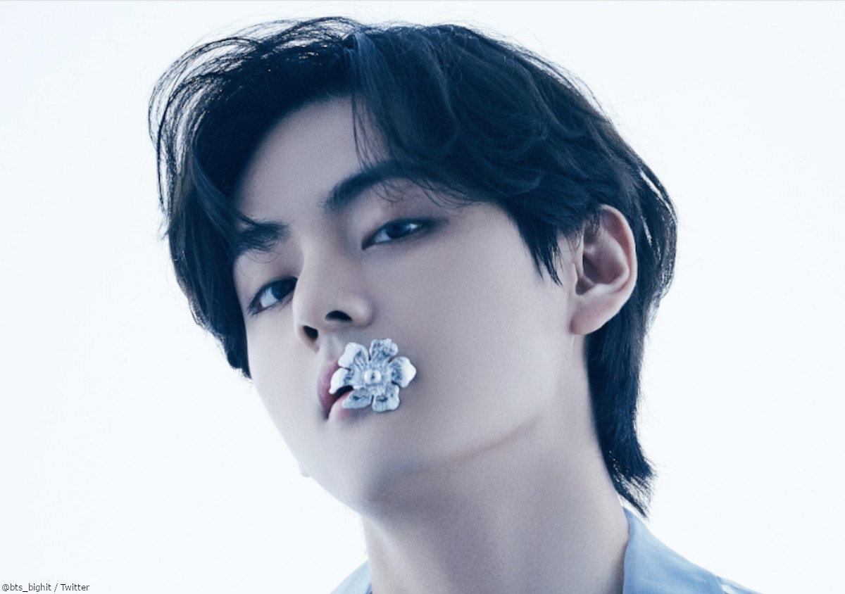 BTS V