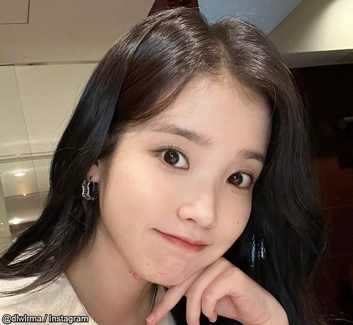 IU