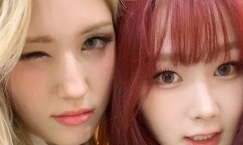 I.O.I出身 チョン・ソミ（左）、aespa ジゼル（右）