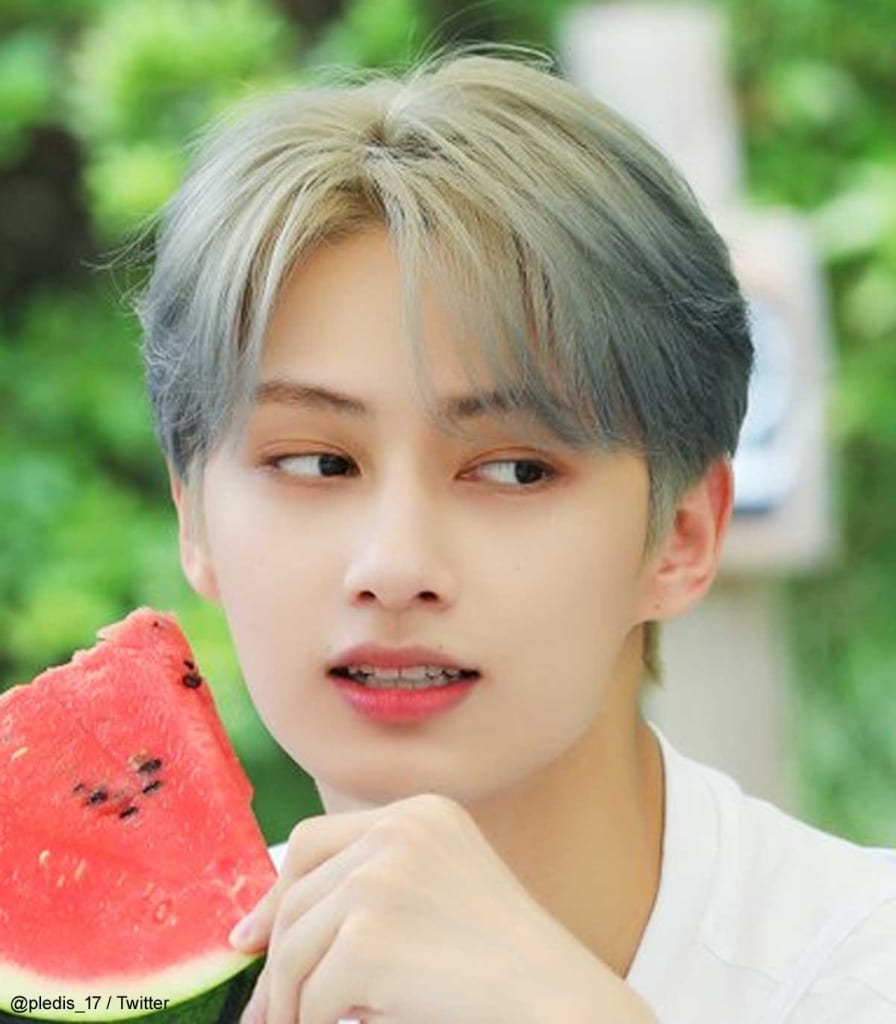 これぞチームワーク Seventeen ウジの致命的なミスをスタッフが完ぺきにカバー 誤ったジェスチャーをするウジの手に指を合成 みごとなフォローに爆笑 感嘆 気が付かなかった Kpop Monster これぞチームワーク Seventeen ウジの致命的なミスをスタッフが完ぺきにカバー 誤ったジェスチャーをするウジの手に指を合成 みごとなフォローに爆笑 感嘆 気が付かなかった Kpop Monster