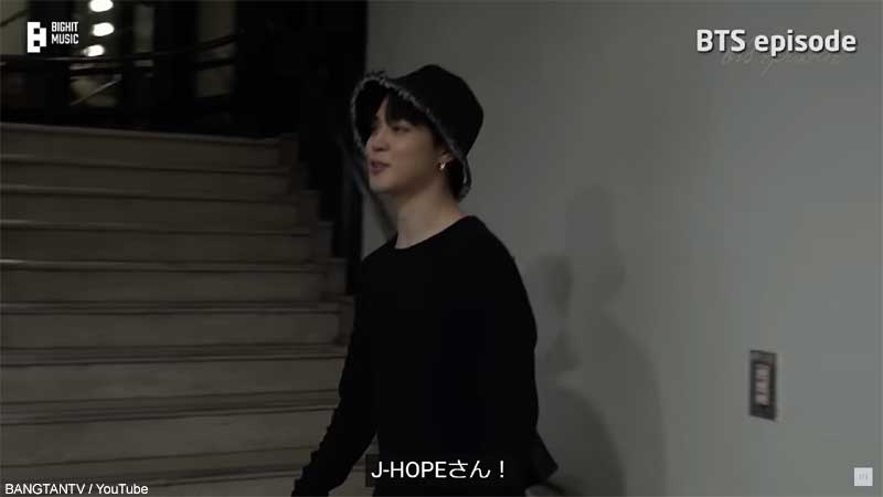 J-HOPEに見られていると気がついたジミン