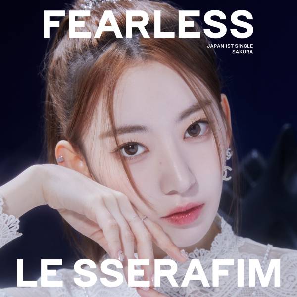 'FEARLESS'メンバーソロジャケット盤 SAKURA：(P)&(C) SOURCE MUSIC