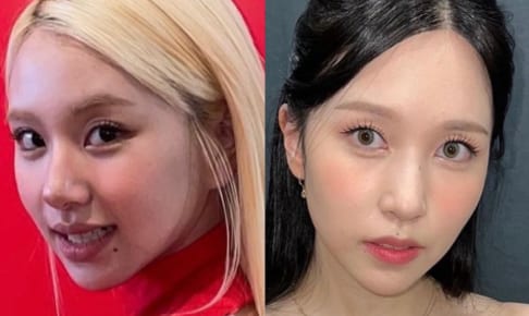 TWICE チェヨン（左）＆ミナ（右）