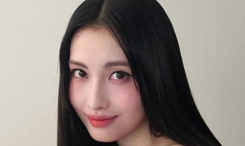 TWICE モモ