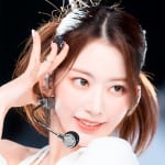 LE SSERAFIM 宮脇咲良