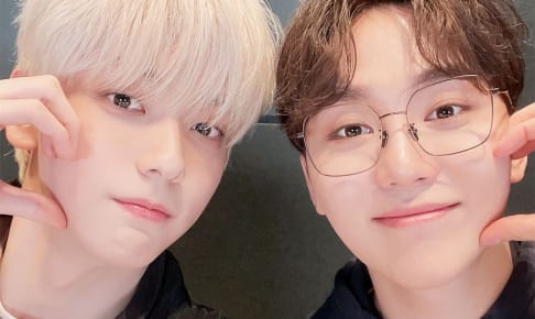（左）TXT スビン（右）SEVENTEEN スングァン