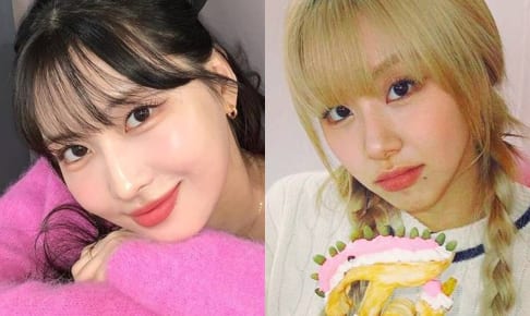 TWICE モモ、チェヨン（右）
