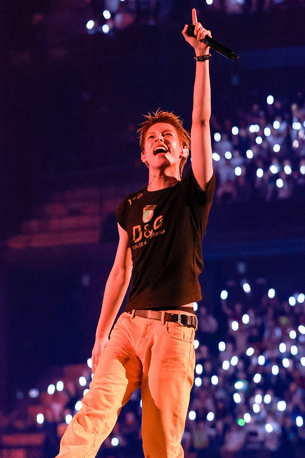 JAMES(photo: (P)&(C)BIGHIT MUSIC)