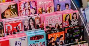 K-POP CDまとめ売り　14枚　❌バラ売り不可 K-POPアルバム“400万枚時代”のカラクリ CDプレイヤーがなくても買う