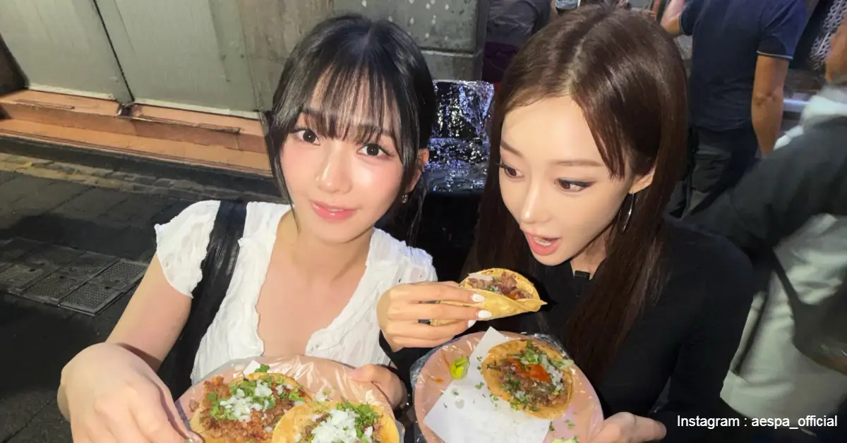 メキシコでタコスを楽しむaespaのジゼル（左）とカリナ。カリナの豪快な食べっぷりが話題に