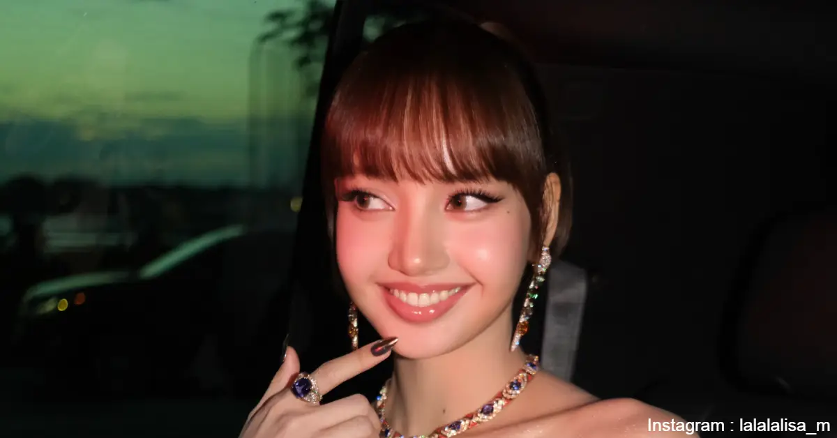 BLACKPINK リサ